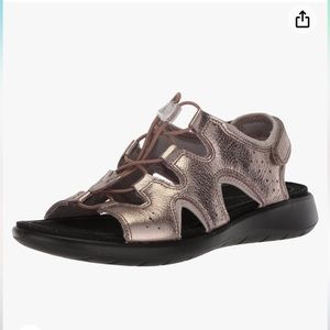 Ecco Women’s Leather Soft 5 Toggle Sandal Warm Grey Metallic Slingback Size 10